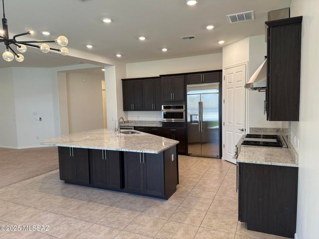 1646 W Aristides Street, Tucson, AZ 85704