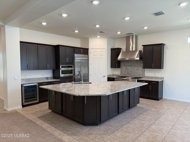 1646 W Aristides Street, Tucson, AZ 85704
