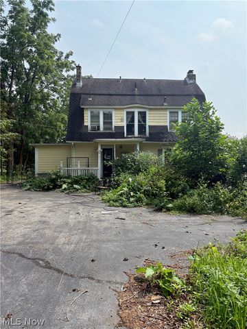 44 Forest Hill Road, Boardman, OH 44512