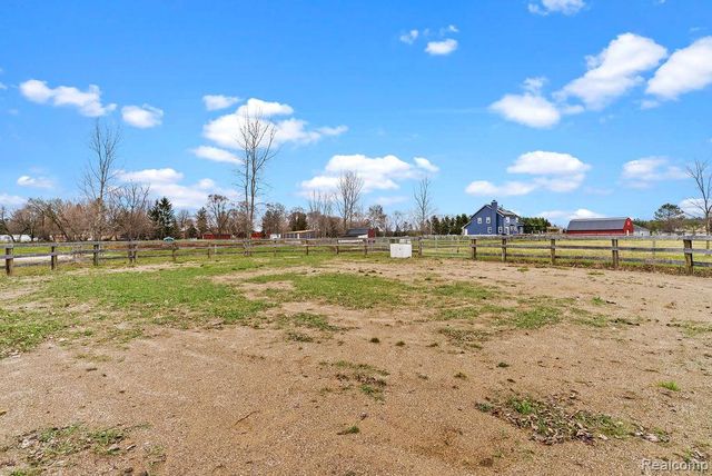 7200 E Potter Road, Davison, MI 48423