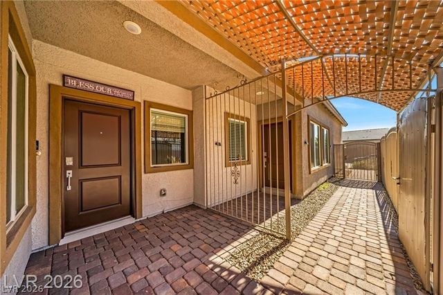 2706 Song Point Avenue, Las Vegas, NV 89121