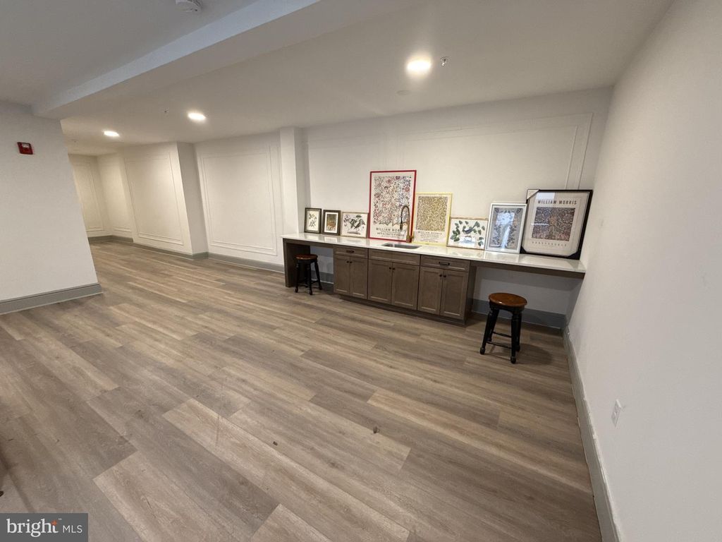 321 N FRONT ST, Harrisburg, PA 17101