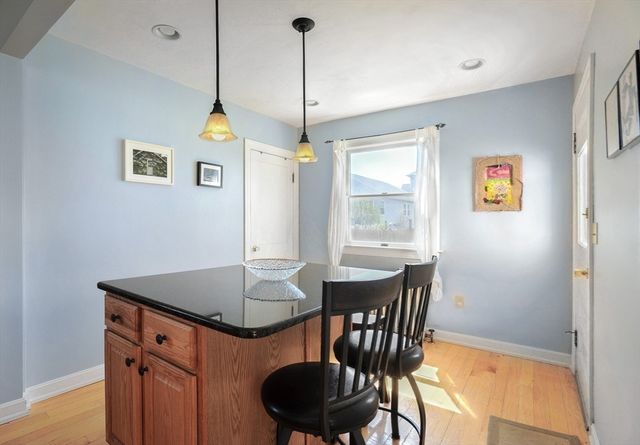 12 L Street, Hull, MA 02045