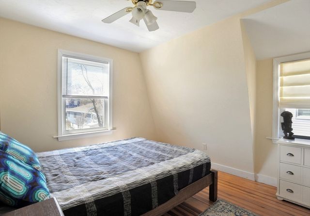 12 L Street, Hull, MA 02045