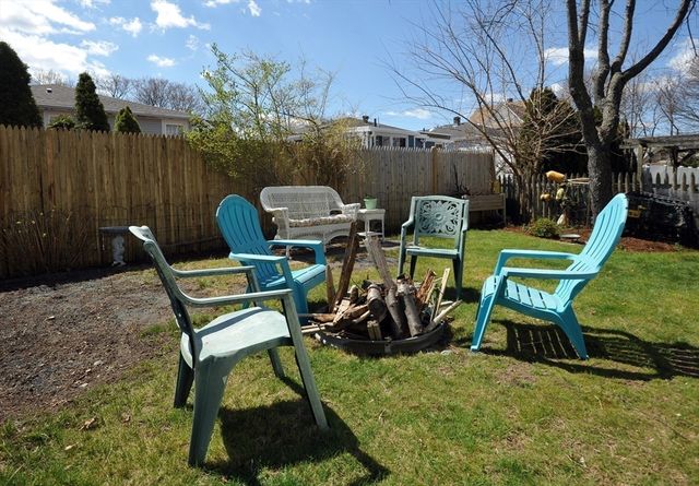 12 L Street, Hull, MA 02045