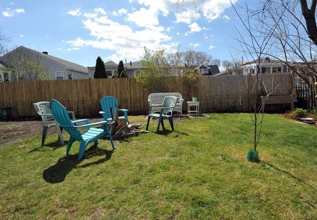 12 L Street, Hull, MA 02045