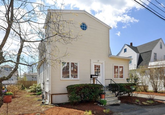 12 L Street, Hull, MA 02045