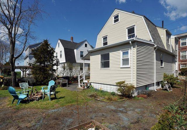 12 L Street, Hull, MA 02045