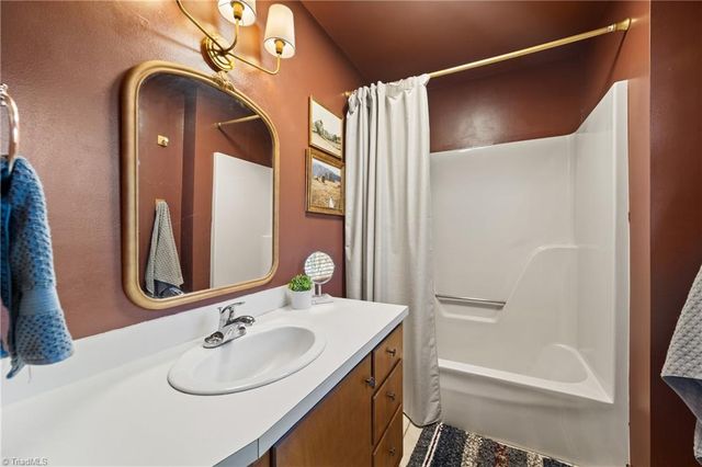 1041 Tom East Road, Westfield, NC 27053