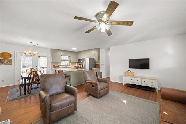 1041 Tom East Road, Westfield, NC 27053