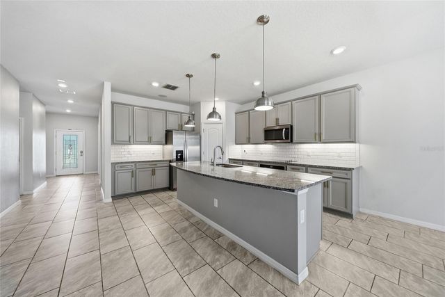 11009 GREEN HARVEST DRIVE, Riverview, FL 33578