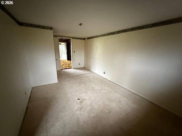 381 Se GREGORY Dr, Winston, OR 97496