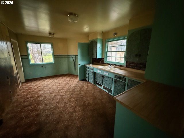 381 Se GREGORY Dr, Winston, OR 97496