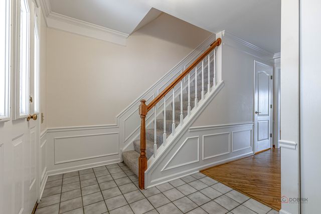 623 CHERBOURG Court N, Buffalo Grove, IL 60089
