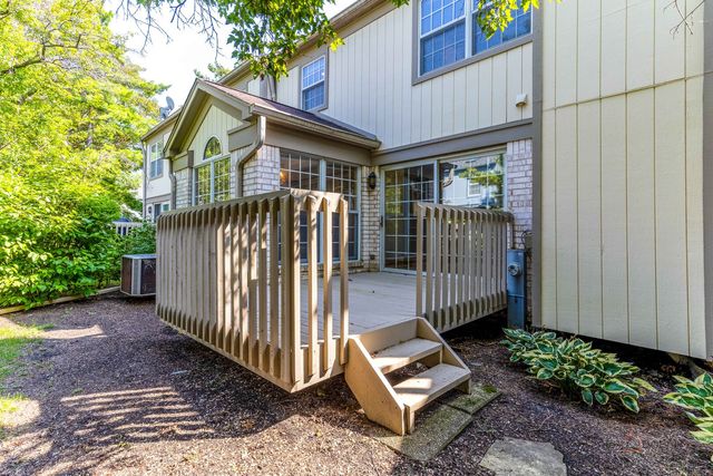 623 CHERBOURG Court N, Buffalo Grove, IL 60089