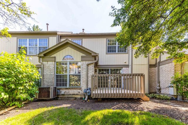 623 CHERBOURG Court N, Buffalo Grove, IL 60089