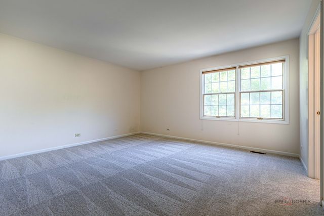 623 CHERBOURG Court N, Buffalo Grove, IL 60089