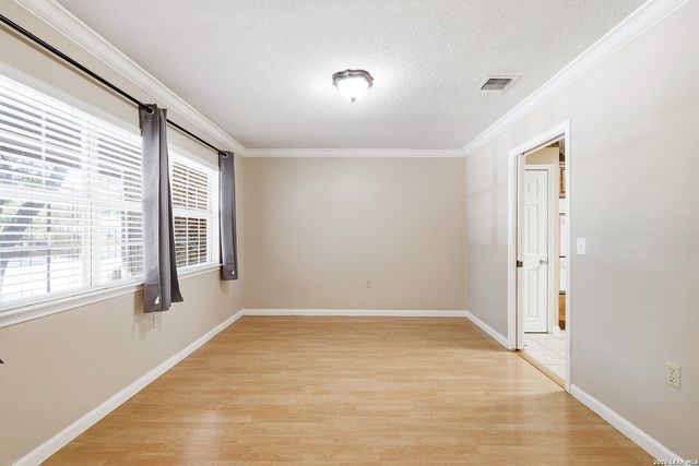 8411 Aristotle, Universal City, TX 78148