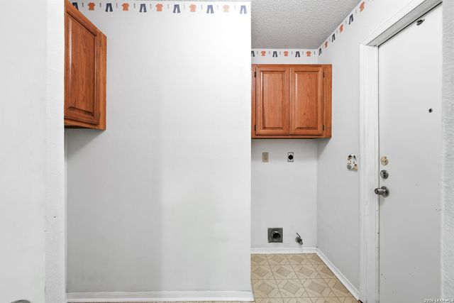8411 Aristotle, Universal City, TX 78148