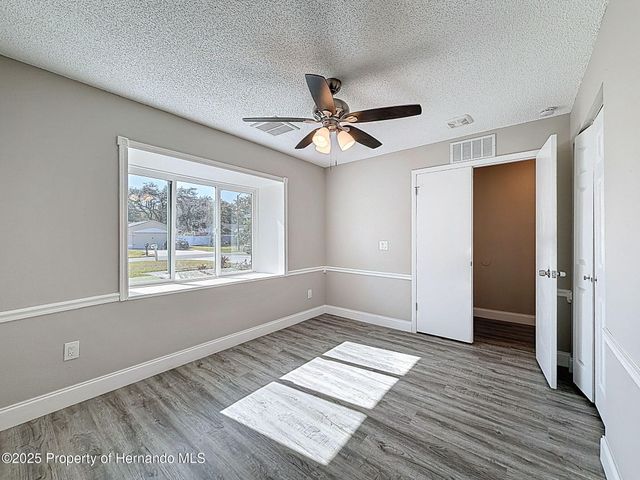 23015 Mayfair Road, Land O'lakes, FL 34639