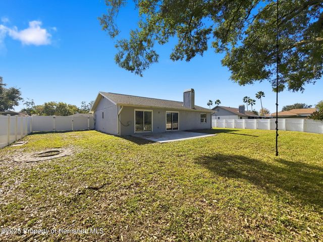 23015 Mayfair Road, Land O'lakes, FL 34639