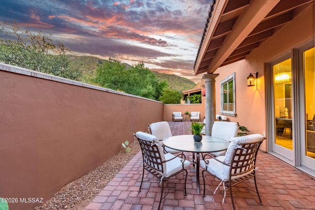 2615 E Corta Dei Fiori, Tucson, AZ 85718