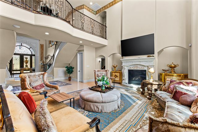 1373 Overlook Circle, Cedar Hill, TX 75104