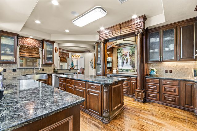 1373 Overlook Circle, Cedar Hill, TX 75104