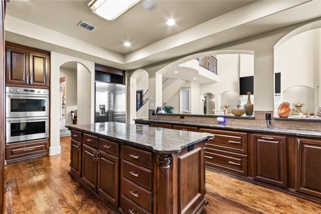 1373 Overlook Circle, Cedar Hill, TX 75104
