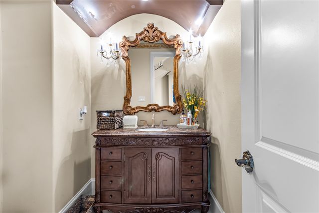 1373 Overlook Circle, Cedar Hill, TX 75104
