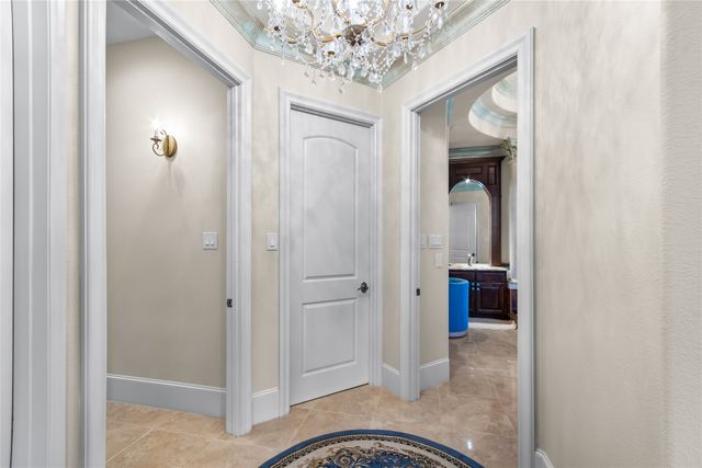 1373 Overlook Circle, Cedar Hill, TX 75104