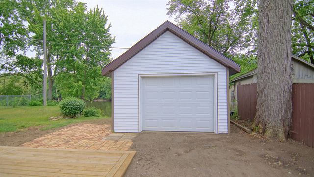 40 River Street, Niles, MI 49120