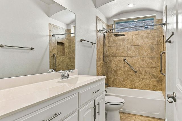9220 Bronze Meadow Drive, Fort Worth, TX 76131