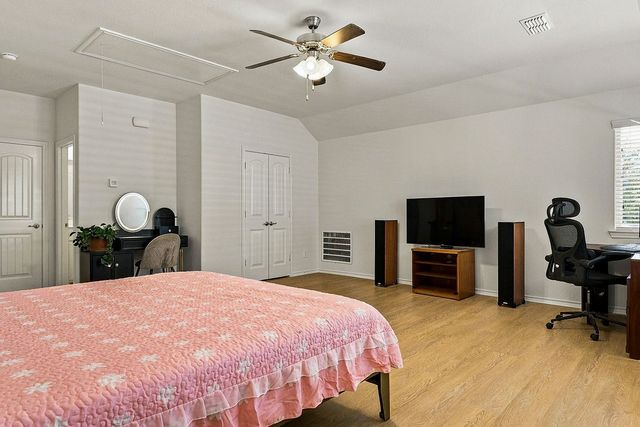 9220 Bronze Meadow Drive, Fort Worth, TX 76131