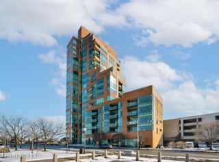 222 E Witherspoon St 806, Louisville, KY 40202