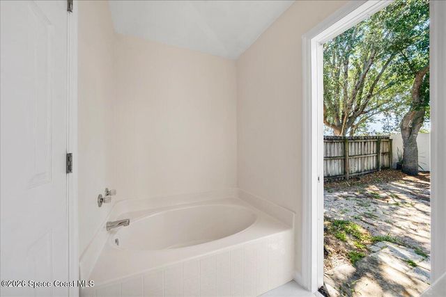 1281 White Oak Circle, Melbourne, FL 32934
