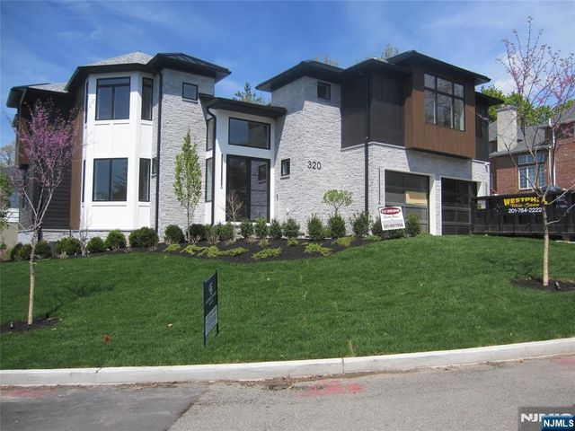 320 Bolz Street, Englewood Cliffs, NJ 07632