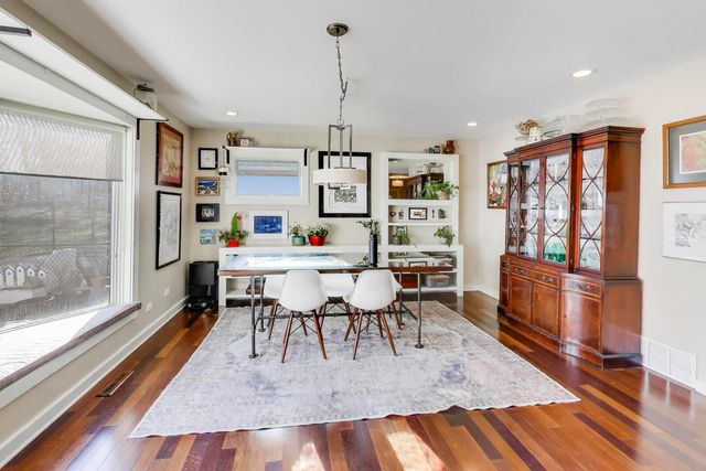 315 S OAK Street, Palatine, IL 60067