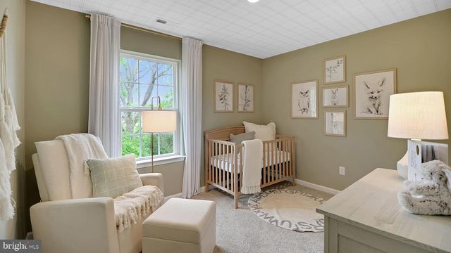 541 TROLLEY LN, Sellersville, PA 18960