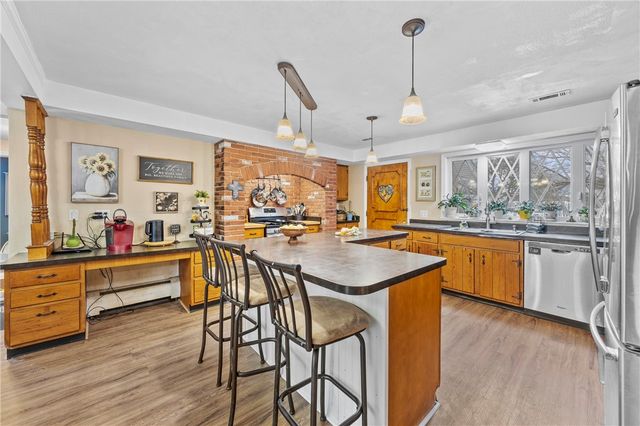 74 Creek Meadow Lane, Greece, NY 14626