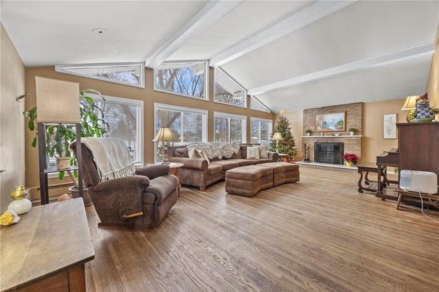 74 Creek Meadow Lane, Greece, NY 14626