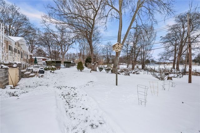 74 Creek Meadow Lane, Greece, NY 14626