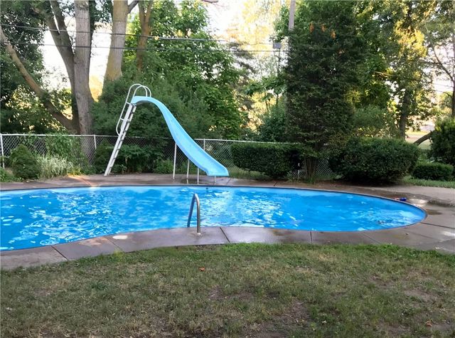 74 Creek Meadow Lane, Greece, NY 14626