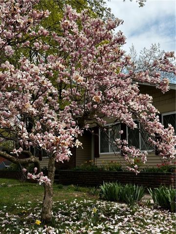 74 Creek Meadow Lane, Greece, NY 14626