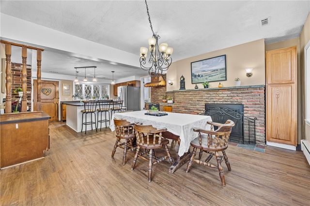 74 Creek Meadow Lane, Greece, NY 14626