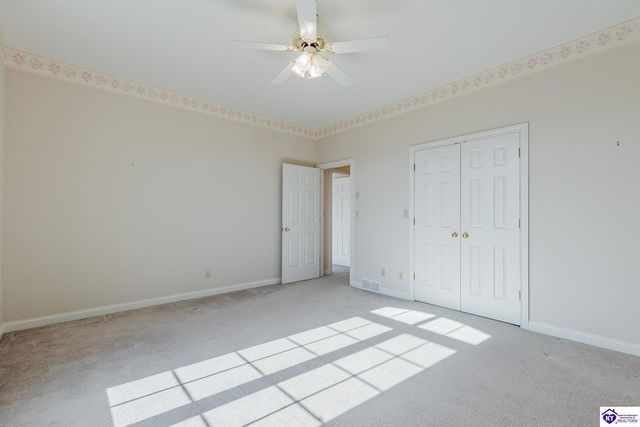 909 Lakeside Drive, Elizabethtown, KY 42701