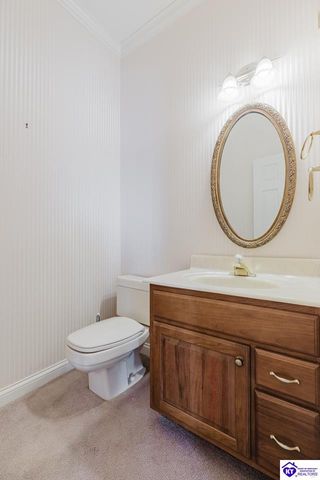 909 Lakeside Drive, Elizabethtown, KY 42701