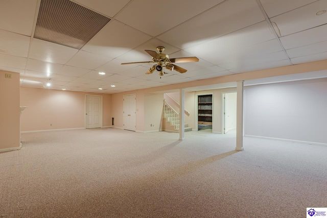 909 Lakeside Drive, Elizabethtown, KY 42701