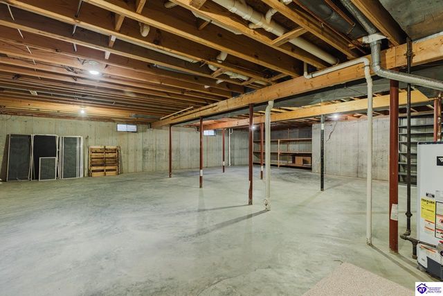 909 Lakeside Drive, Elizabethtown, KY 42701