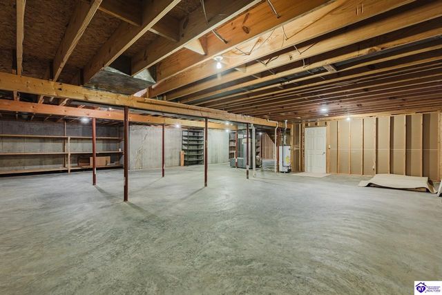 909 Lakeside Drive, Elizabethtown, KY 42701